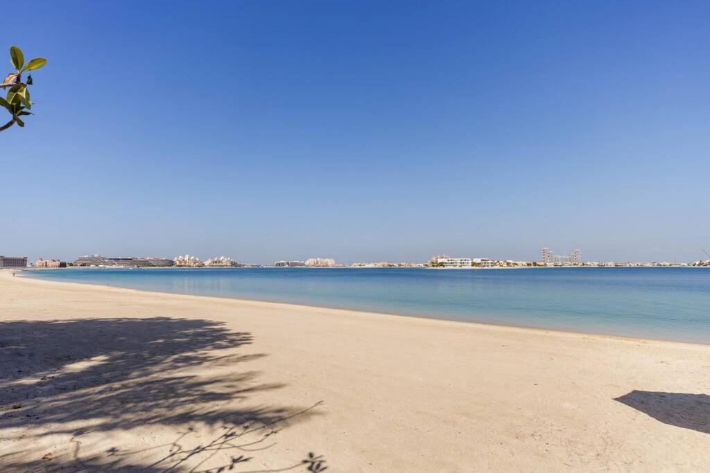 Luxury 1 Bedroom With A Private Beach Taj Granduer Residence At Palm Dubai Ngoại thất bức ảnh