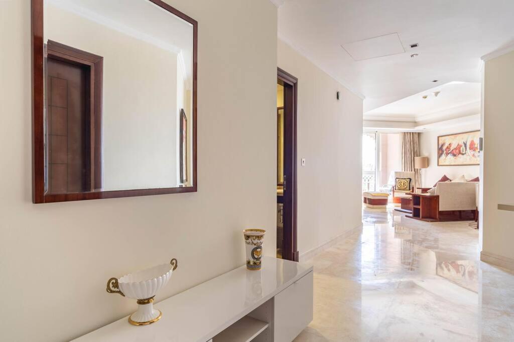 Luxury 1 Bedroom With A Private Beach Taj Granduer Residence At Palm Dubai Ngoại thất bức ảnh
