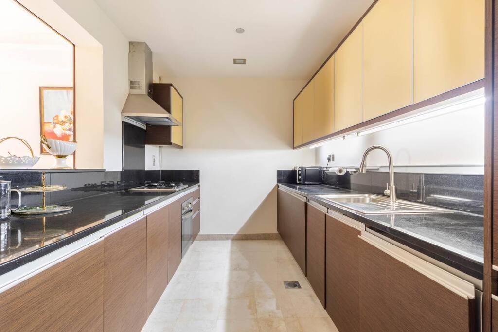 Luxury 1 Bedroom With A Private Beach Taj Granduer Residence At Palm Dubai Ngoại thất bức ảnh